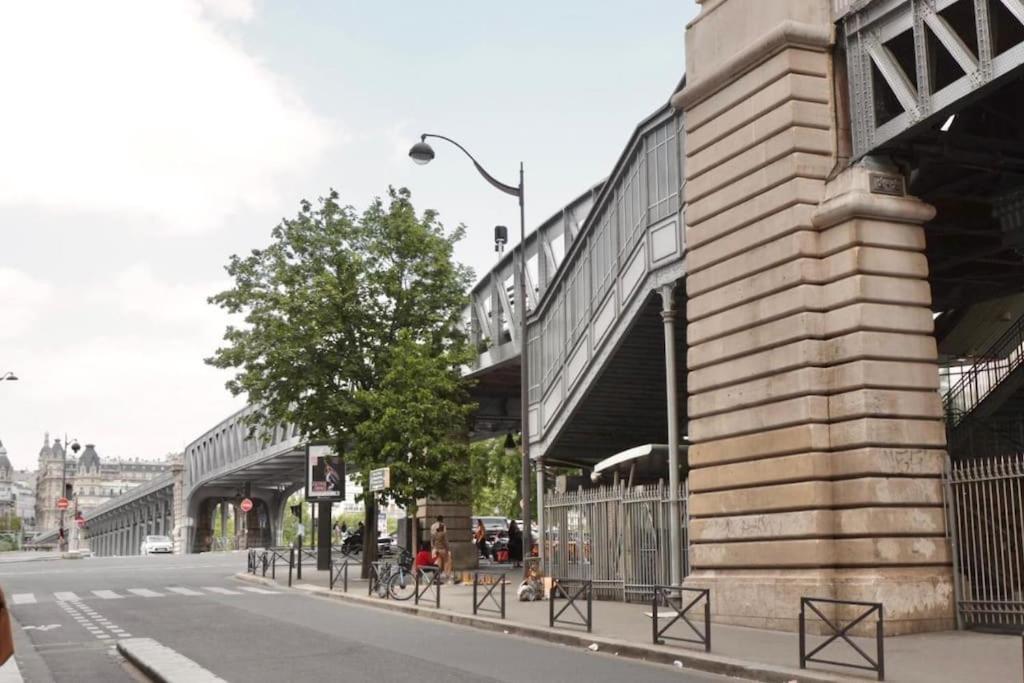 Tour Eiffel Two-bathroom Two-bedroom Loggia Spacious Quiet Brand-new Appartamento Parigi